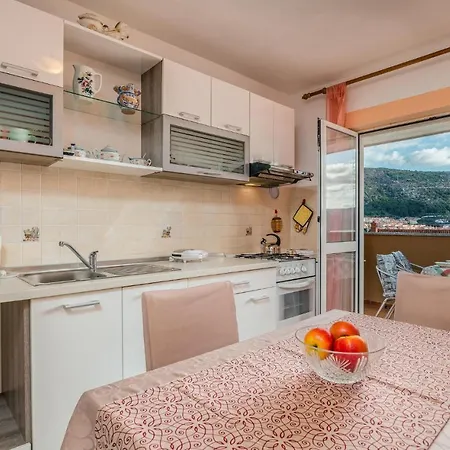 In With House Sea View 아파트